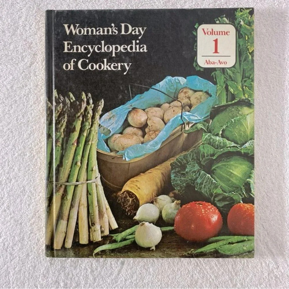 Vintage Woman’s Day Encyclopedia Of Cookery Cookbooks Vol 1&2 - Picture 6 of 16